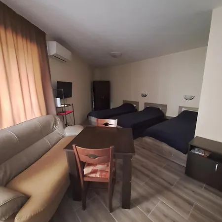 Larami Apartman